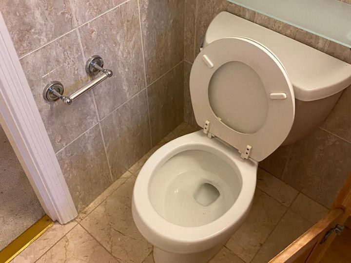 Bathroom Cleaning Service